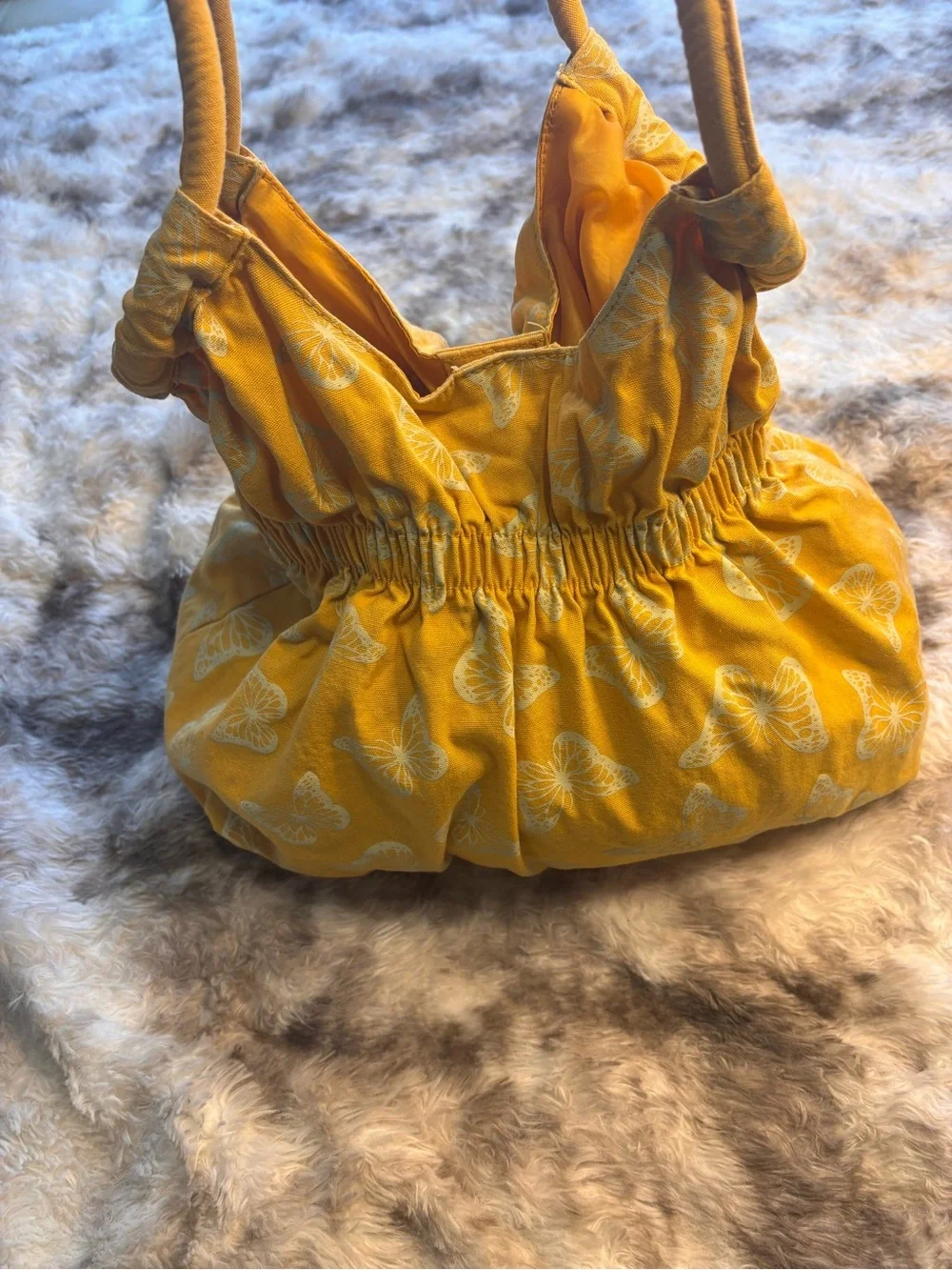 Unknown charming yellow